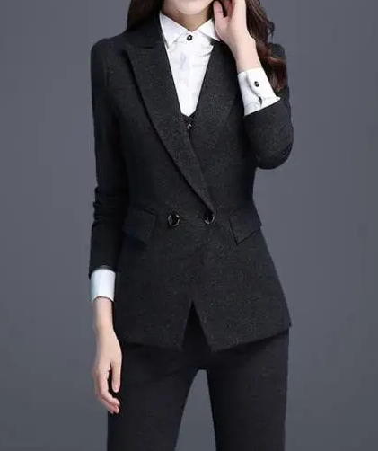 女士西服套裝面料選擇華達呢面料